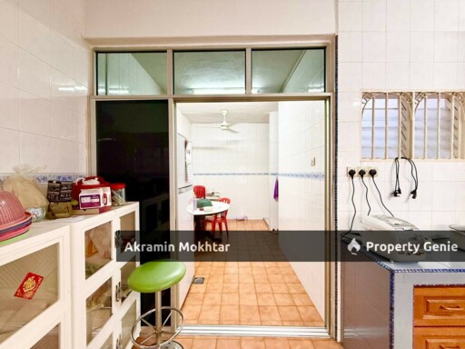 Freehold, End Lot, Renovated & Fully Furnished | Double Storey Taman Universiti Indah, Seri Kembangan