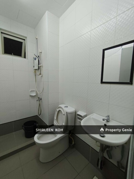 Room renting at Season Luxury Apartment @ Larkin JB Town Area