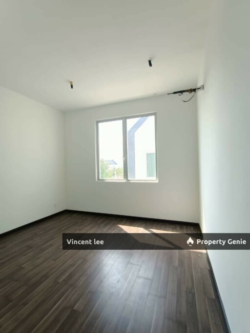 Corner Lot 47X70 Brand New Eco Forest 2 Storey Terrace [Facing North], Semenyih