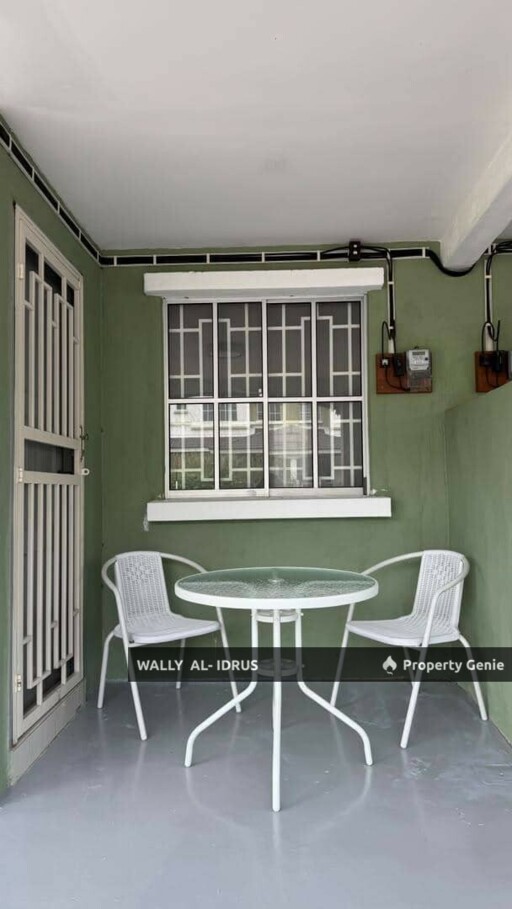 2 Storey Terrace House Corner Lot