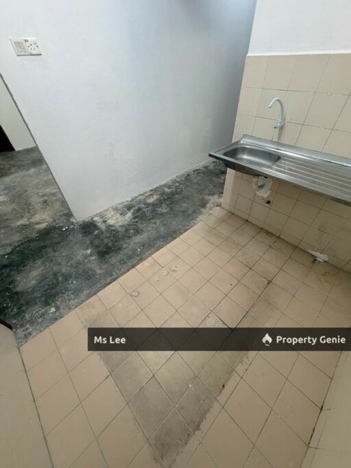 Pangsapuri Bandar Bukit Tinggi 2-Klang-Blok D Ground floor-Ready Now