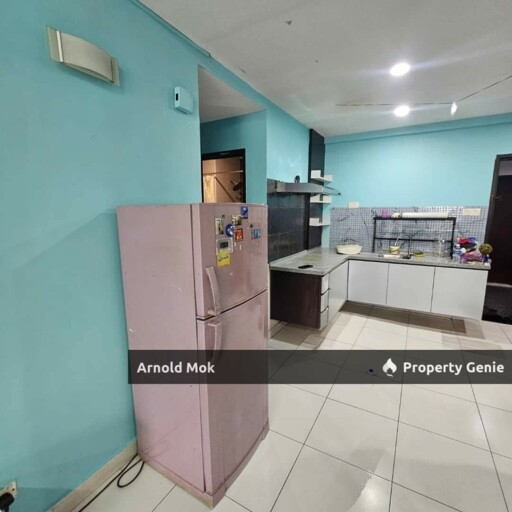 3 Bedrooms Apartment at Bayu Marina Residence for Rent