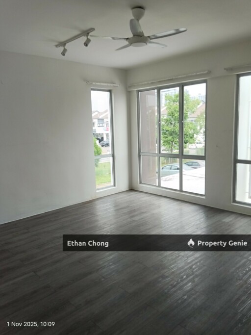 Partially Furnished 2 Storey Terrace House for Sale at CasaView@Cybersouth, Dengkil