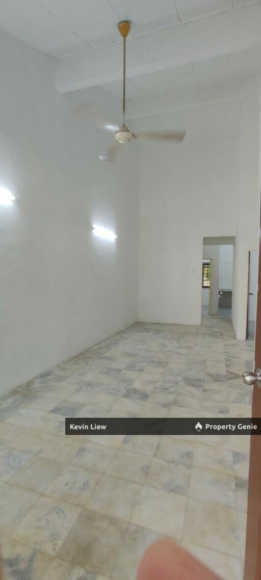 Desa Cemerlang Terrace House