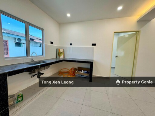 Family-Friendly 4-Bedroom Near Schools And Markets In Melaka