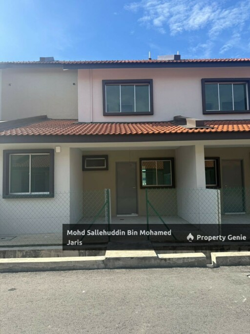 RUMAH TERES 1 TINGKAT SETENGAH KEMPADANG BAY