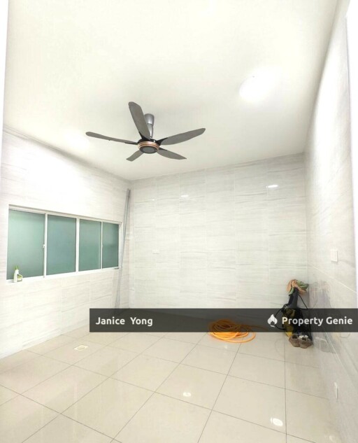 The WaterEdge Residences @ Senibong Cove