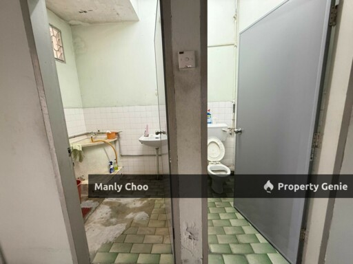BELOW VALUE 200K Double Storey Terrace Jalan Merpati Melaka Baru Texas