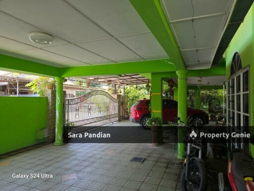 Spacious Corner Bungalow at Kg Tawas Ipoh