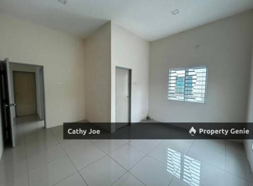 DOUBLE STOREY CORNER LOT AT LAHAT, IPOH