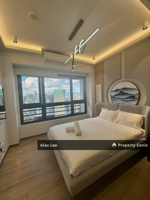 In TRX and KLCC Below Market Price Three bedrooms View to believe it