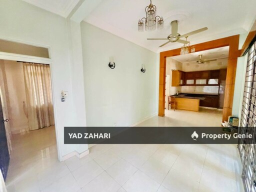 Bukit Jelutong, Shah Alam | 2-Storey Terrace 5 Bedrooms | RM1.4M - Freehold, Non Bumi & With Loteng