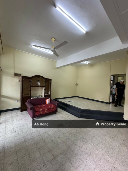 Permas Jaya / Double Storey / 4bedroom / Partially Furnished