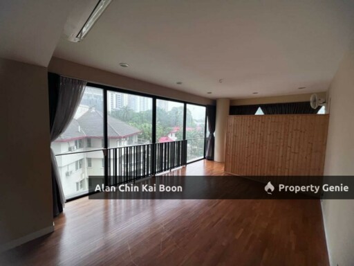 Dedaun Condominium Ampang With 3 Car Park 1 Maid Room