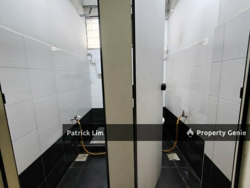Ujong Pasir 2 Adjoining Shoplot (For Rent)