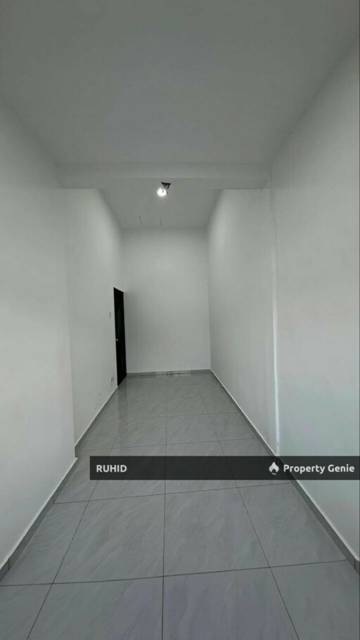 Taman Suria Single Storey Corner Lot, Fully Renovated, 4R3B, Freehold