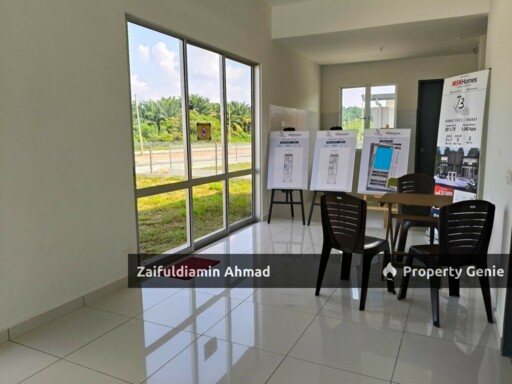 J3 Residence Terraced Home In Dengkil, Freehold 1040 Sqft