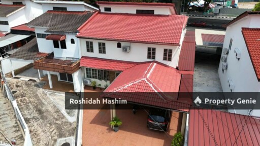 (Fully Renovated) Double Storey Semi-d Solok Kampung Jawa, Bayan Baru