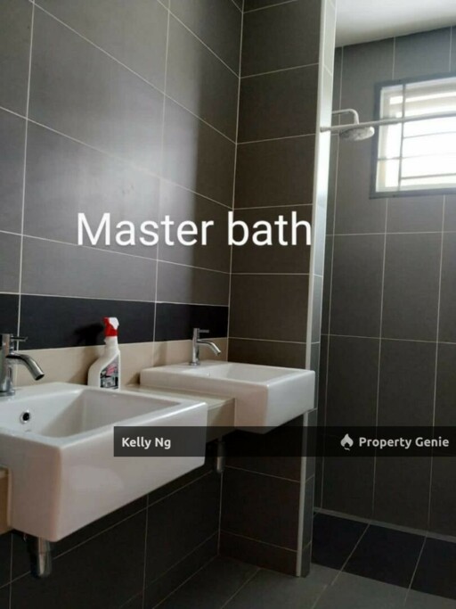 Cluster Semi D Partly Furnished Periwinkle At Bandar Rimbayu For Rent