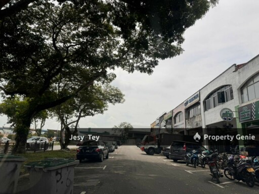 Jalan Pematang - Intermediate Whole block Double Storey