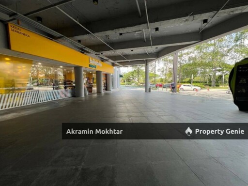Freehold, Level 2, Renovated, Partially Furnished & 3 Parking | Condominium Maisson by the Park, Ara Damasara
