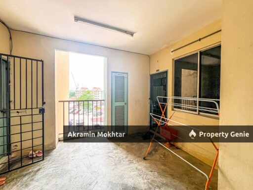 Apartment Taman LTAT Jalan Bukit Jalil Indah 4