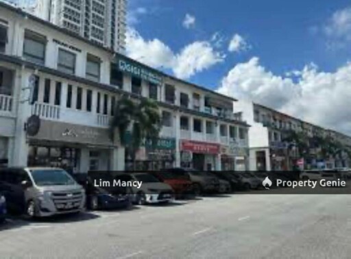 Eco Botanic Three Storey Shoplot Second Floor Worker Hostel For Rent