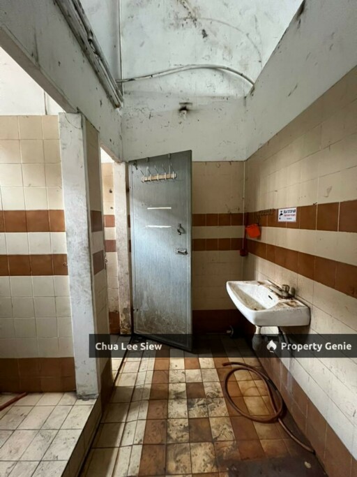 For RENT ✅ 1.5 Storey Factory 📍Taman Mount Asutin