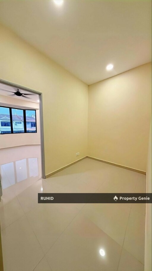 Taman Anggerik Kempas Double Storey Terrace 20x70 Fully Extended