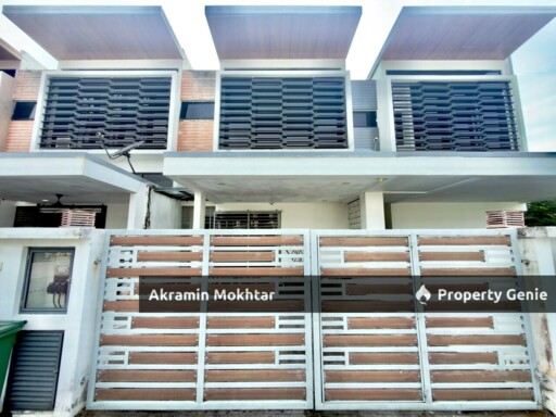 Freehold, Renovated & Partially Furnished | 2.5 Storey Terrace IRIS Taman TTDI Grove, Kajang Selangor
