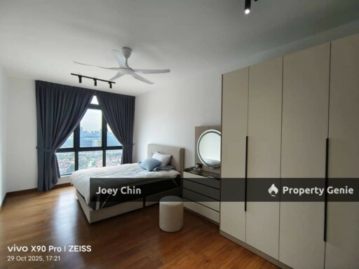 Molek Pine 4-High Floor JB City View Condo Fully Furnished For Rent