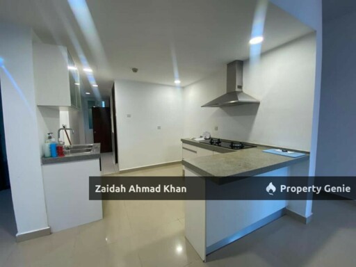 Big Unit Low Level Puteri Palma IOI Putrajaya For Sale View Facing Mall