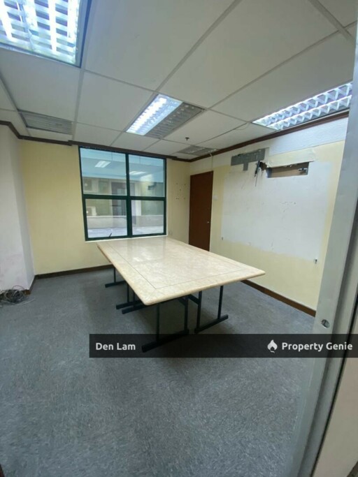 Megan Avenue 1 office KLCC For rent !!