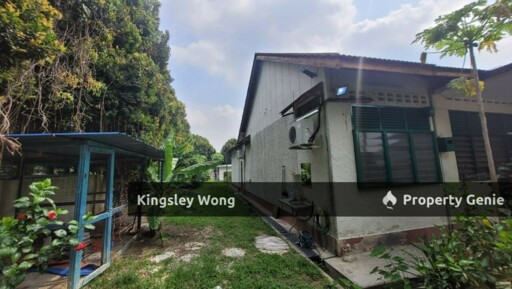 Canning Garden Single Storey Corner House Big Side Land Freehold title Near Town Area