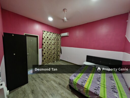 Redup Bandar Ainsdale , S2 Heights, Seremban 2 ( Facing Playground)