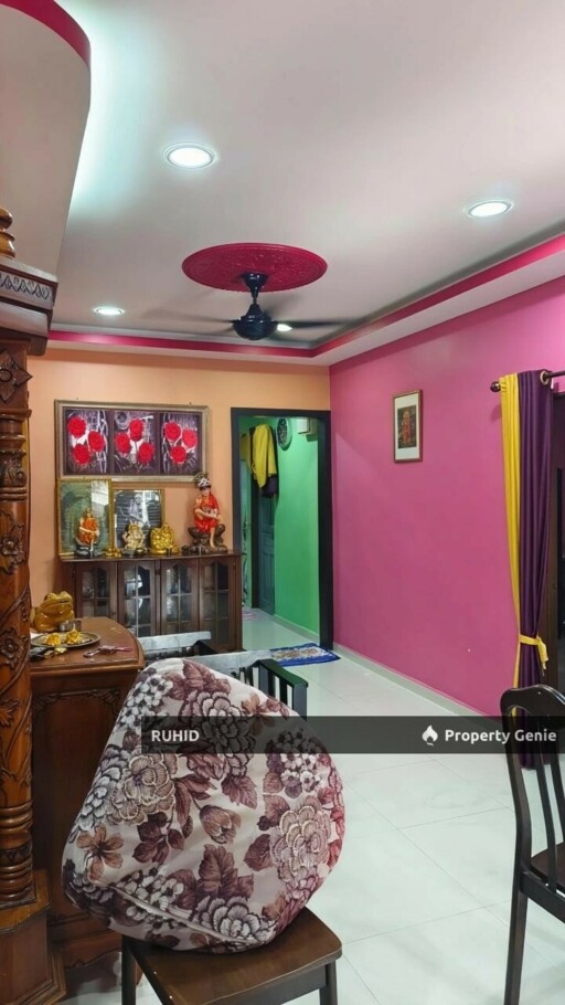 Renovated Single Storey Corner Lot House In Skudai | 4 Bedrooms 3 Bathrooms