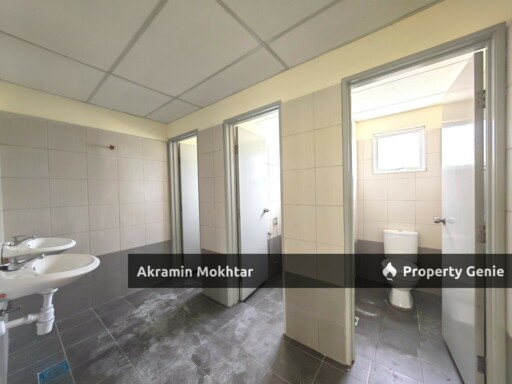 CORNER 2.5 STOREY DETACHED FACTORY TO LEASE Saujana Teknologi Rawang STR