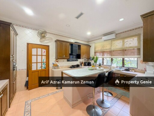 [For Sale] 3 Storey Bungalow, Pinggiran TTDI, Kuala Lumpur | 6+1R7B | RM4,000,000