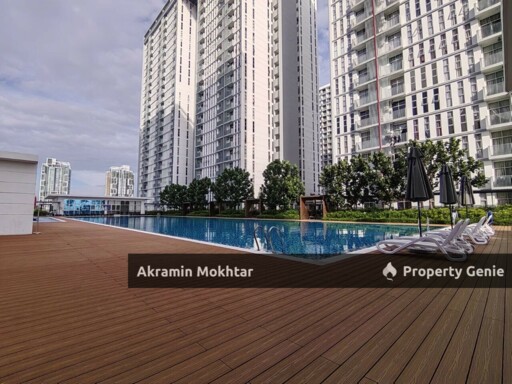Freehold, Level 1 & 2 Parking | Lakefront Homes Condominium Cyberjaya