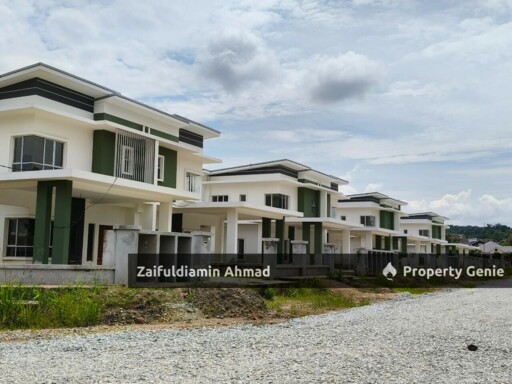 SemiD Taman Salak Mulia Spacious near KLIA