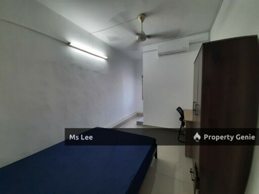Male Room 4 RM750 @ 1st Floor Shop Apt-Sek 7-Shah Alam-near UITM-Ready Now
