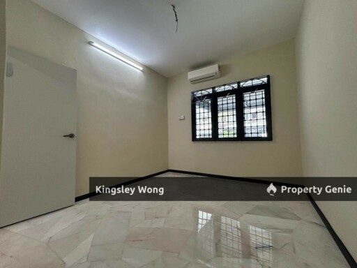 Bercham Single Storey Terrace House Near Chinese Area