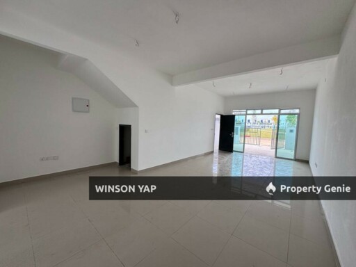 2 Storey Terrace Perjiranan 14 Bandar Dato Onn JB Freehold Unblock View