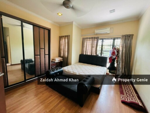 Double Storey Link Putra Avenue with Extended Kitchen Facing Open