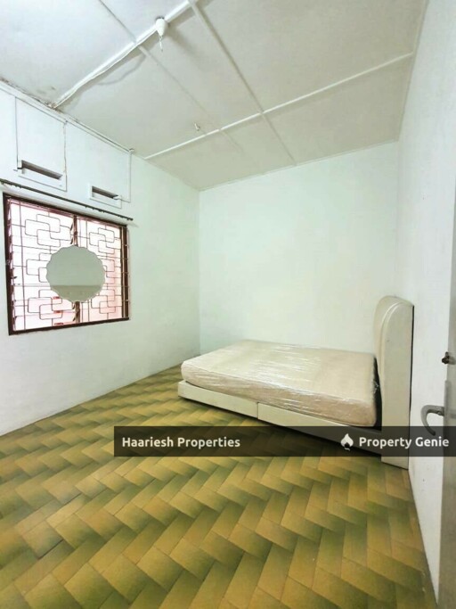 SINGLE STOREY HOUSE FOR RENT  Jalan Landak Maman Taman Abad Johor Bahru.