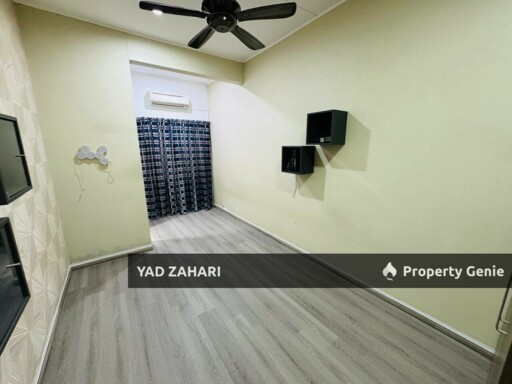 Jalan Jeriji, Bukit Jelutong | 2-Storey Terrace 4 Bedrooms | RM790K - Fully Reno and Extend with Good Neighbourhood