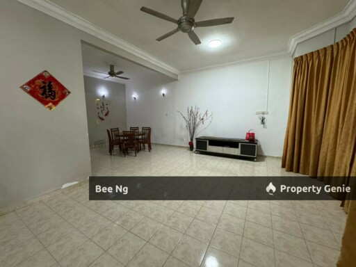 Taman Pulai Utama / 2 Storey Terrace / Unblock / Full Loan