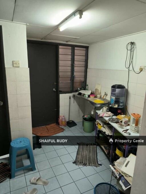 Shoplot Apartment Tingkat 2 Saujana Damansara, Damansara Damai Facing Mainroad