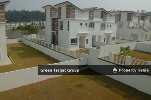 Greenhill Residence Twin Villas