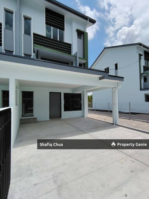 Brand New 3 Storey Terrace House @ Antara Gapi Serendah